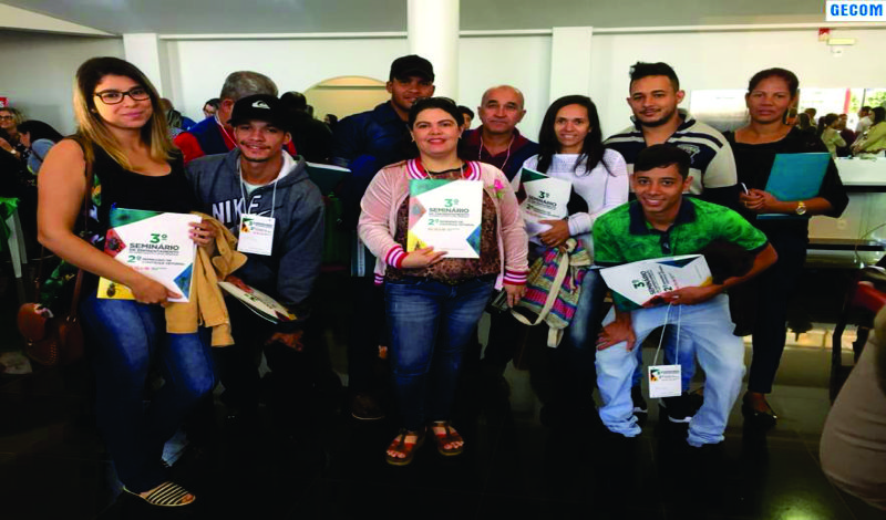 Imagem destaque notícia EQUIPES DE SAÚDE DE ARAPORÃ BUSCAM CONHECIMENTO EM SEMINÁRIO DE ENFRENTAMENTO AO AEDES AEGYPTI