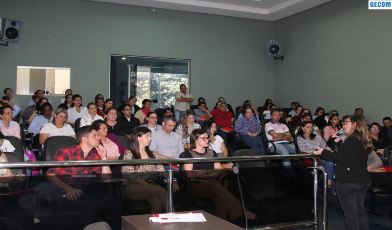 Imagem destaque notícia SEMINÁRIO DISCUTE SAÚDE MENTAL NA ATENÇÃO BÁSICA DE ARAPORÃ