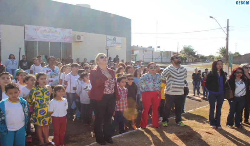 Imagem destaque notícia MOMENTO C&Iacute;VICO RE&Uacute;NE AUTORIDADES E ALUNOS EM HOMENAGEM &Agrave; SEMANA DA P&Aacute;TRIA