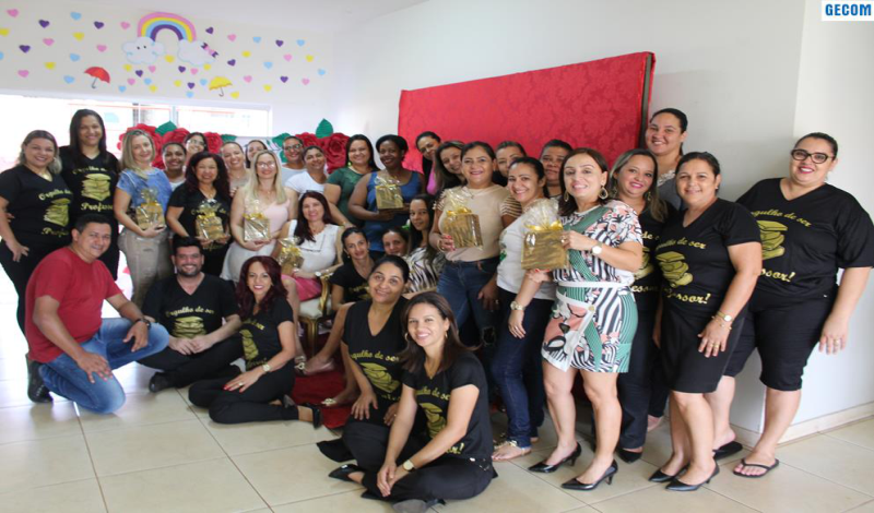 Imagem destaque notícia ESCOLA PREFEITO WILMAR COMEMORA DIA DOS PROFESSORES