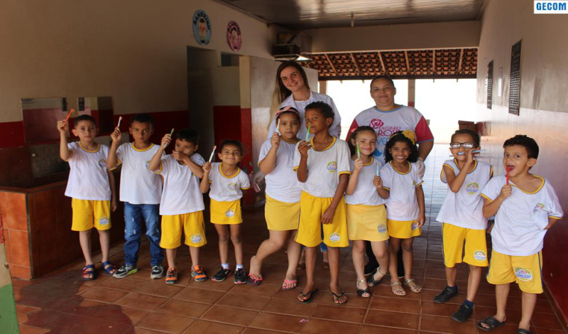 Imagem destaque notícia SAÚDE BUCAL ENCERRA ATIVIDADES DE ESCOVAÇÃO SUPERVISIONADA NA ESCOLA PREFEITO WILMAR ALVES