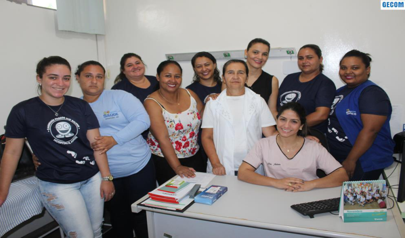 Imagem destaque notícia SECRETÁRIA DA SAÚDE APRESENTA NOVA MÉDICA DO PSF 3 À EQUIPE DE TRABALHO