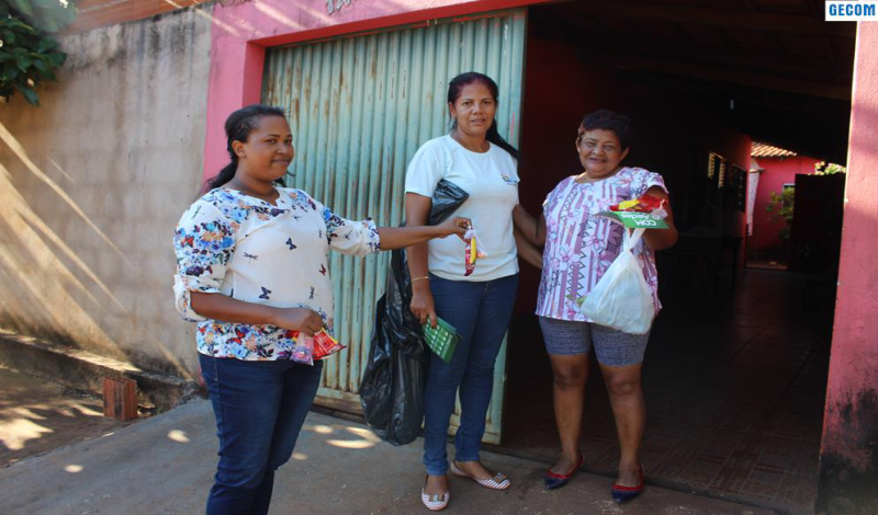 Imagem destaque notícia ENDEMIAS REFORÇA CAMPANHA DE COMBATE À DENGUE COM PANFLETAGEM E ORIENTAÇÕES