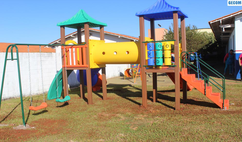 Imagem destaque notícia PARQUE DA EMEI L&Aacute;PIS DE COR GANHA NOVOS BRINQUEDOS E AMPLIA &Aacute;REA DE RECREA&Ccedil;&Atilde;O