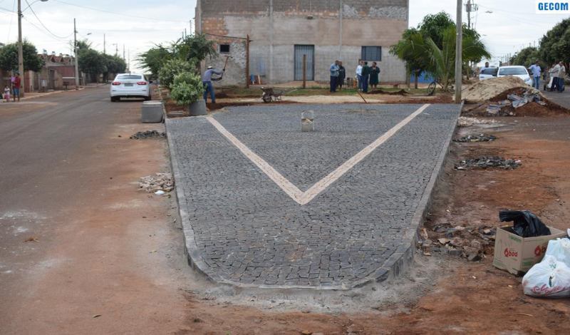 Imagem destaque notícia BAIRRO ZEQUINHA CACHOEIRA GANHA PRAÇA