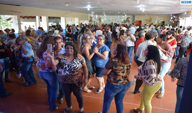 Imagem destaque notícia ARAPORÃ RECEBE 16 CARAVANAS PARA O 18° ENCONTRO DA TERCEIRA IDADE