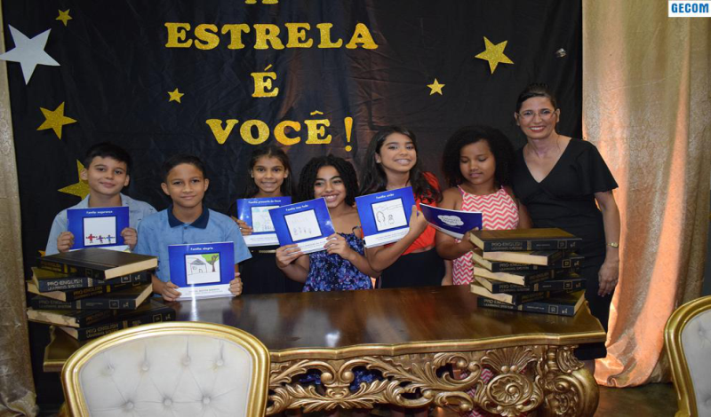 Imagem destaque notícia ALUNOS ESCREVEM LIVROS E ESCOLA OLINTHA REALIZA 1&ordf; NOITE DE AUT&Oacute;GRAFOS