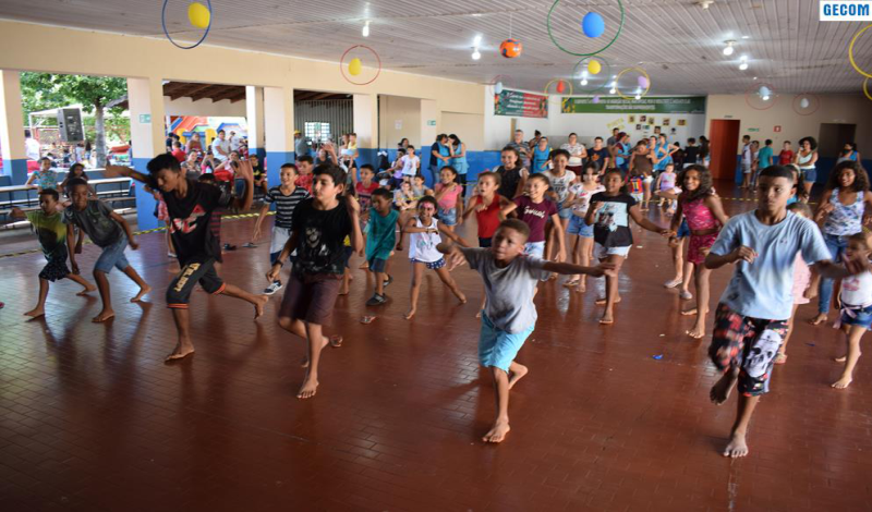 Imagem destaque notícia CRIANÇAS E ADOLESCENTE SE DIVERTEM NO PRIMEIRO DIA DA COLÔNIA DE FÉRIAS