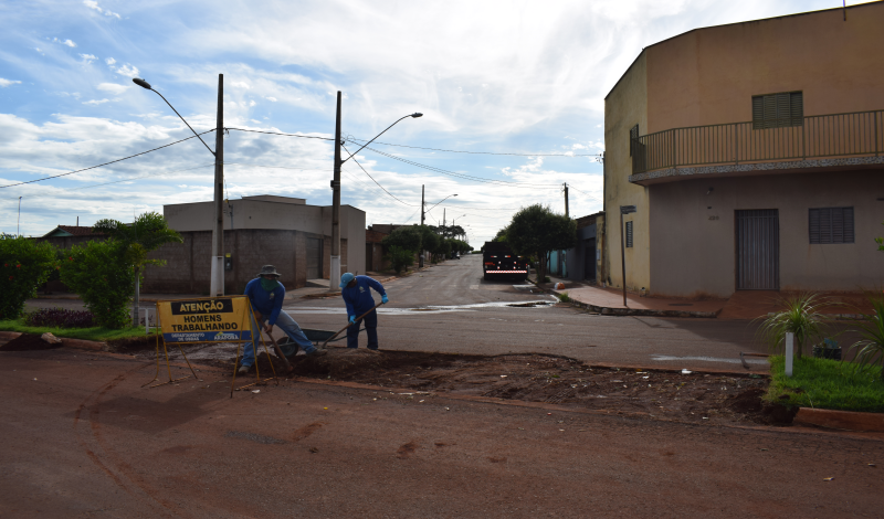 Imagem destaque notícia PREFEITURA INICIA CONSTRUÇÃO DE RETORNO NA AVENIDA AZOR MARQUES