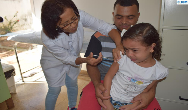 Imagem destaque notícia DIA D MOBILIZA POPULAÇÃO PARA VACINAR CONTRA O SARAMPO