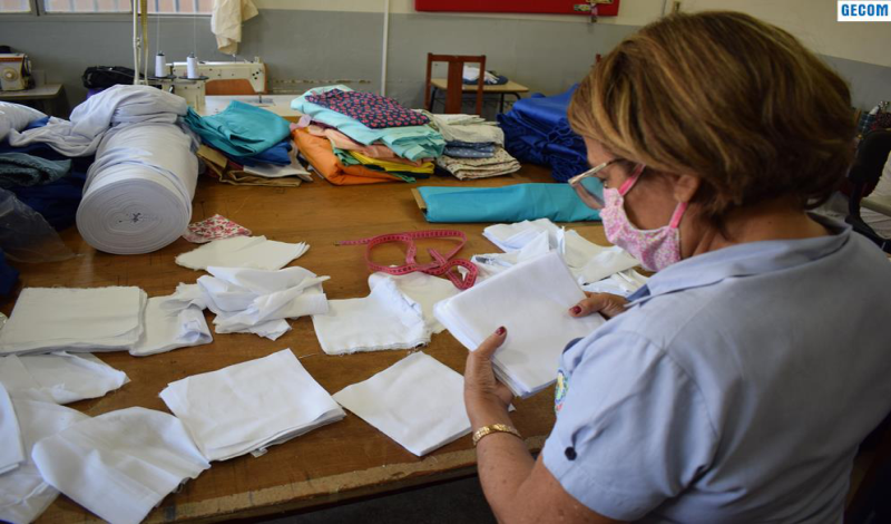 Imagem destaque notícia PREFEITURA INICIA CONFECÇÃO DE MÁSCARAS QUE SERÃO DISTRIBUÍDAS À POPULAÇÃO