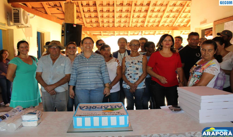 Imagem destaque notícia Servidores aniversariantes de agosto s&atilde;o homenageados pela Prefeitura de Arapor&atilde;
