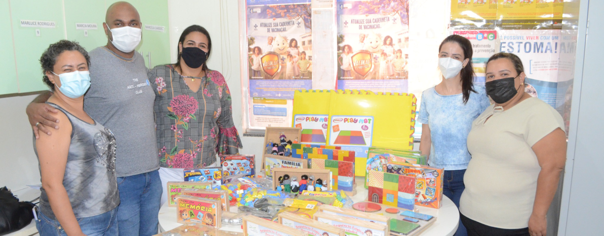 Imagem destaque notícia PREFEITURA DE ARAPOR&Atilde; ENTREGA BRINQUEDOS L&Uacute;DICOS PARA A PSICOLOGIA