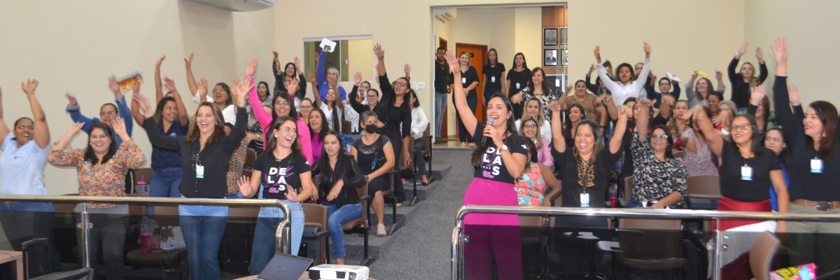 Imagem destaque notícia EM ARAPORÃ, ENCONTRO DELAS REÚNE MAIS DE 50 PARTICIPANTES