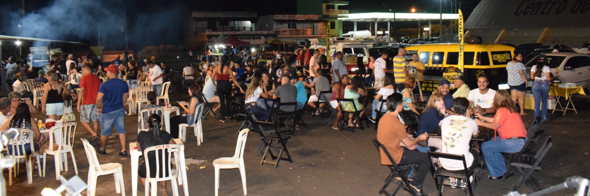 Imagem destaque notícia VEM AÍ NA FEIRA LIVRE O PIT STOP ARRAIÁ ARAPORÃ