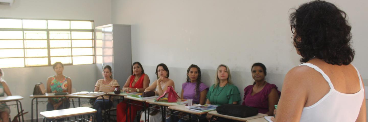 Imagem destaque notícia PARA VOLTA ÀS AULAS, PROFESSORES PASSAM POR CAPACITAÇÃO