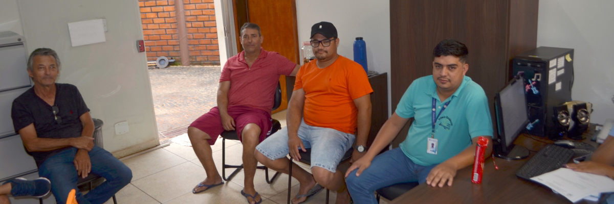 Imagem destaque notícia PREFEITURA REÚNE COM COMERCIANTES PARA DEFINIR CRITÉRIOS PARA PRAÇA DE ALIMENTAÇÃO