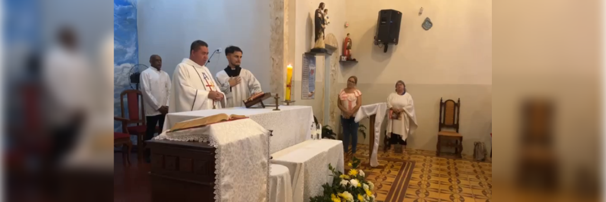 Imagem destaque notícia MISSA EM AÇÃO DE GRAÇAS ARAPORÃ 31 ANOS