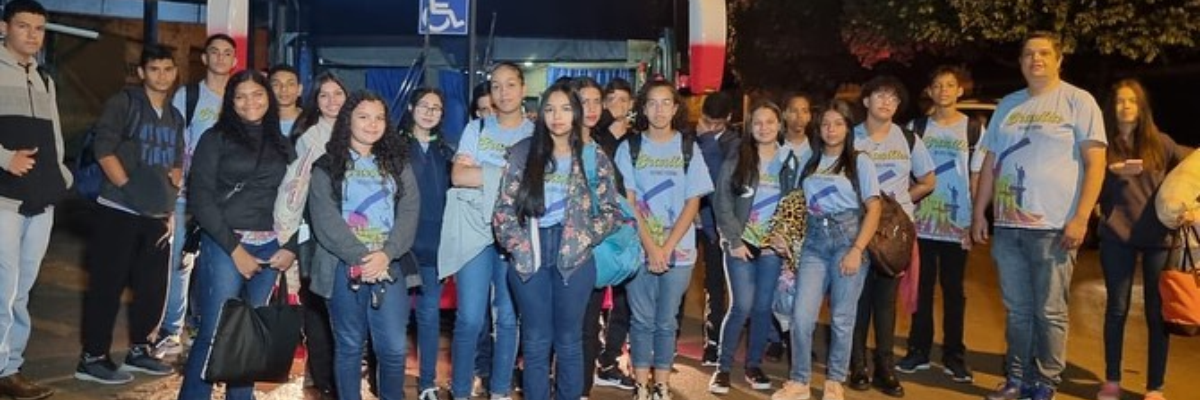 Imagem destaque notícia ESCOLA OLINTHA EMBARCARAM RUMO A BRASÍLIA - 31/08/2023