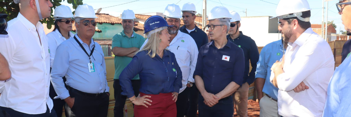 Imagem destaque notícia GOVERNADOR ROMEU ZEMA VISITA ARAPORÃ E GARANTE RECAPEAMENTO DA MGC 452