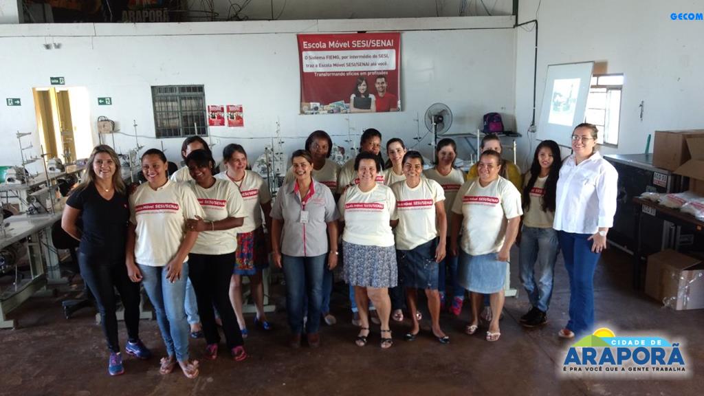 Imagem destaque notícia Tem início curso de costureiro oferecido pela Escola Móvel SESI/SENAI