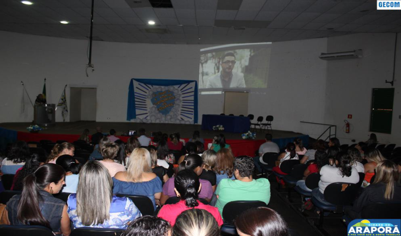 Imagem destaque notícia Educação retoma atividades com palestra motivacional para professores