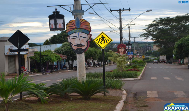 Imagem destaque notícia Carnaporã Folia começa a colorir as ruas de Araporã