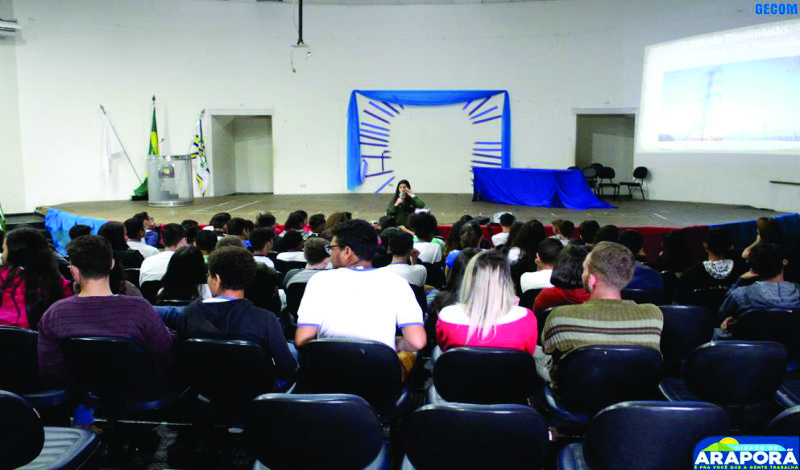 Imagem destaque notícia Educação ambiental é tema de palestra para alunos da rede pública