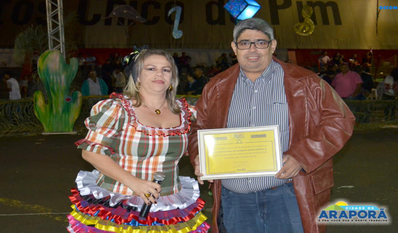 Imagem destaque notícia Secretários recebem certificados de qualidade na gestão pública de Araporã