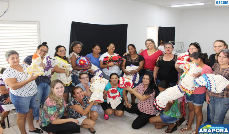 Imagem destaque notícia PAIF finaliza cursos de patch apliquê e tapete de crochê