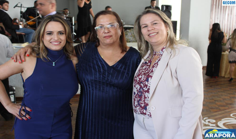 Imagem destaque notícia PREFEITA RENATA PARTICIPA DA INAUGURAÇÃO DO NOVO FÓRUM EM TUPACIGUARA 