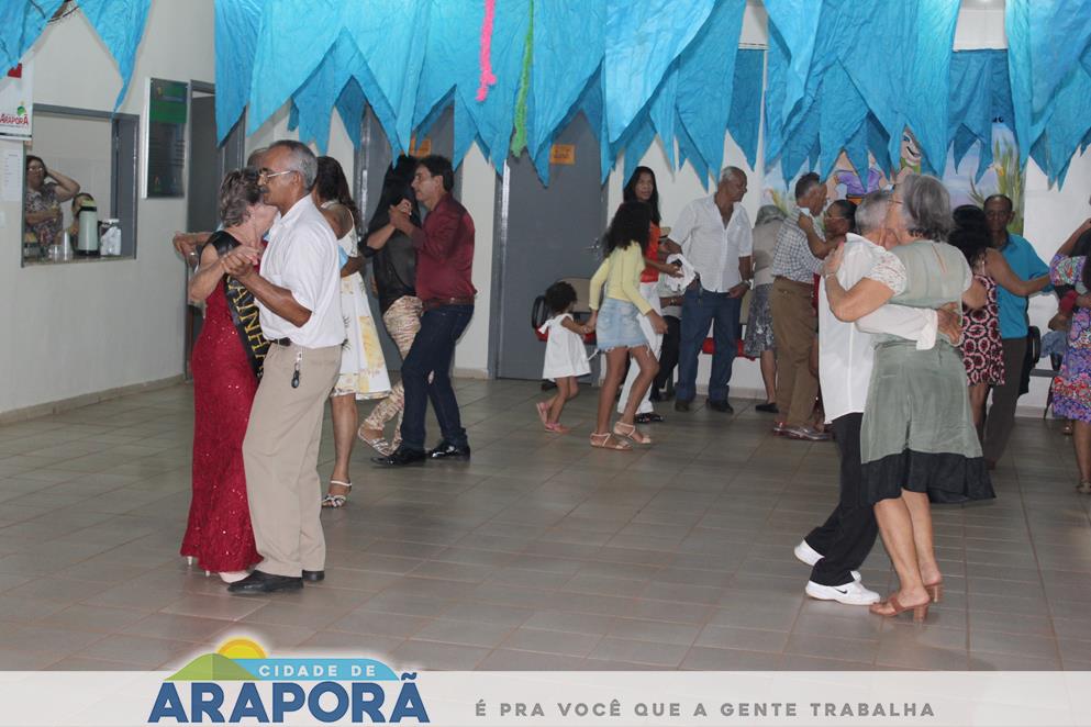 Imagem destaque notícia Prefeita Renata Borges assume compromisso de ajudar a construir salão do CAIA