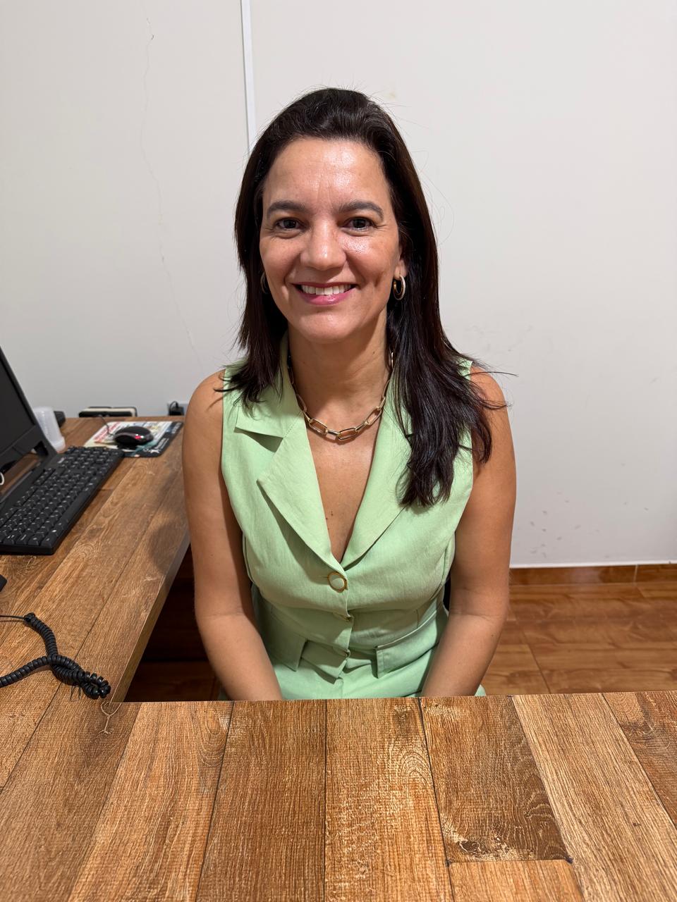 Foto secretária(o) ADMINISTRA&Ccedil;&Atilde;O E MEIO AMBIENTE   